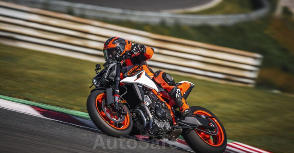 KTM 790 Duke, 890 Duke R और KTM 990 Duke दो सिलेंडर आपके लिए कौन सा सही रहेगा